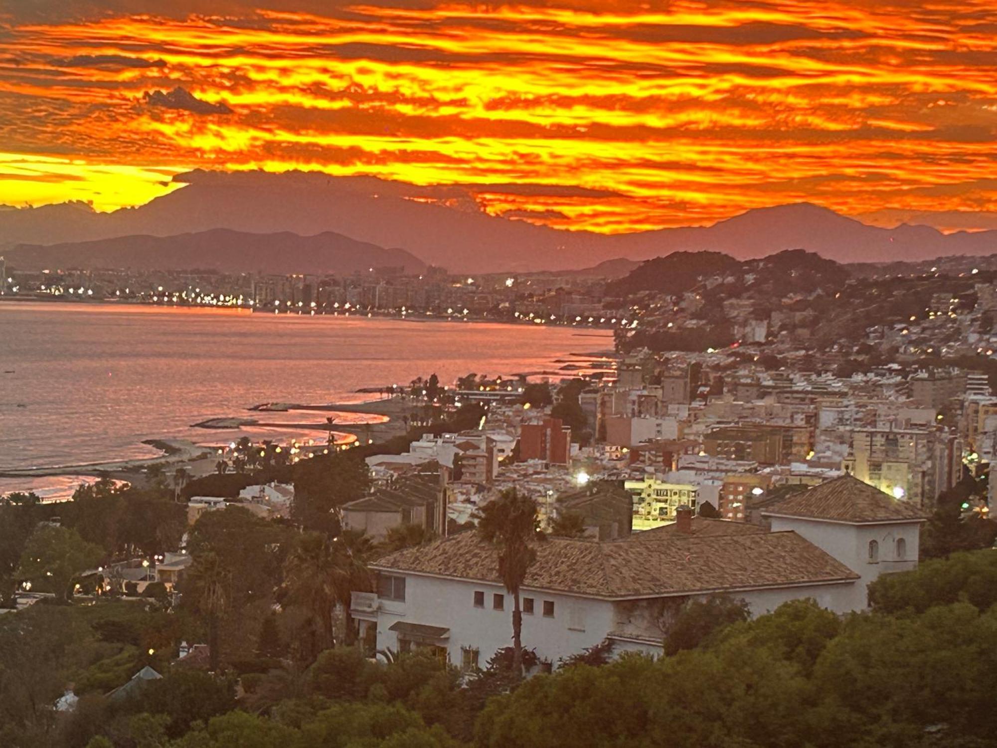 Apartamento Marvellous Mediterranean And Mountain Views Málaga